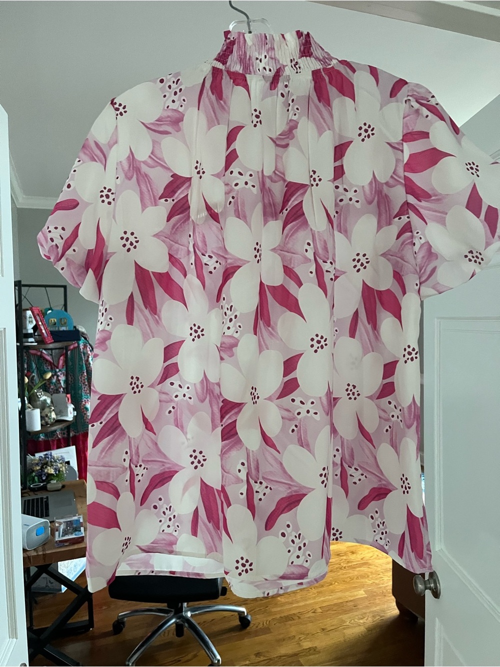 Pink Floral Short-Sleeve ladies Shirt